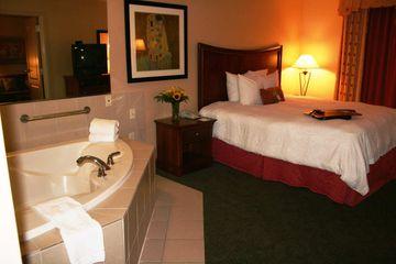 Hampton & Hotel