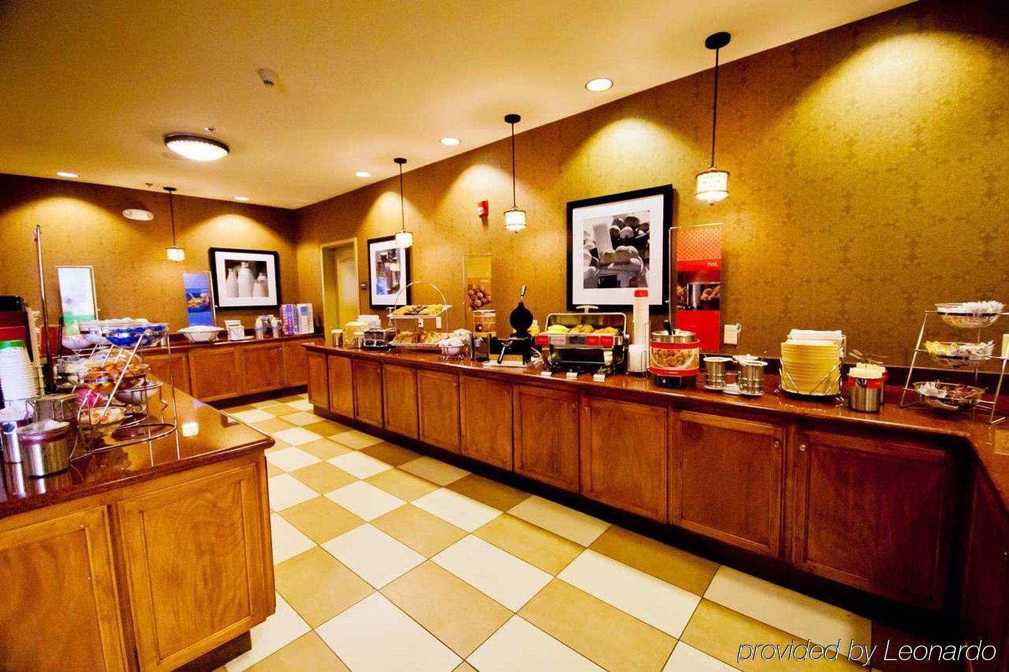 Hampton & Hotel Fresno