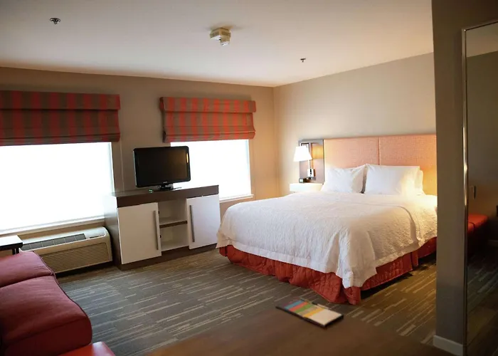 Hampton Inn & Suites Fresno