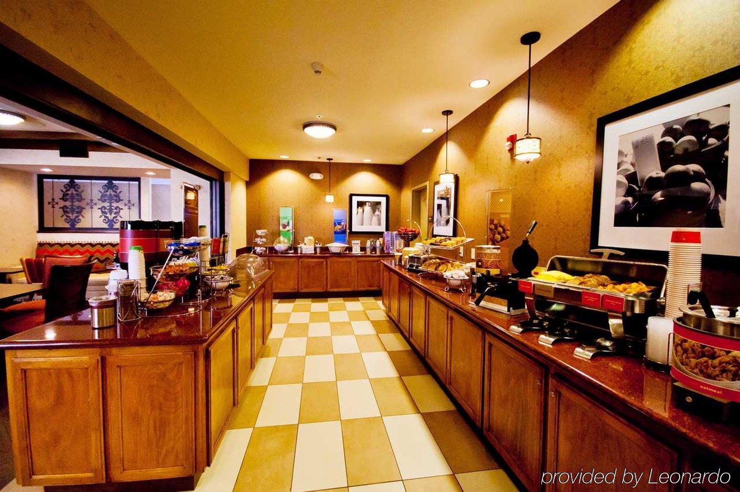 Hotel Hampton & Fresno