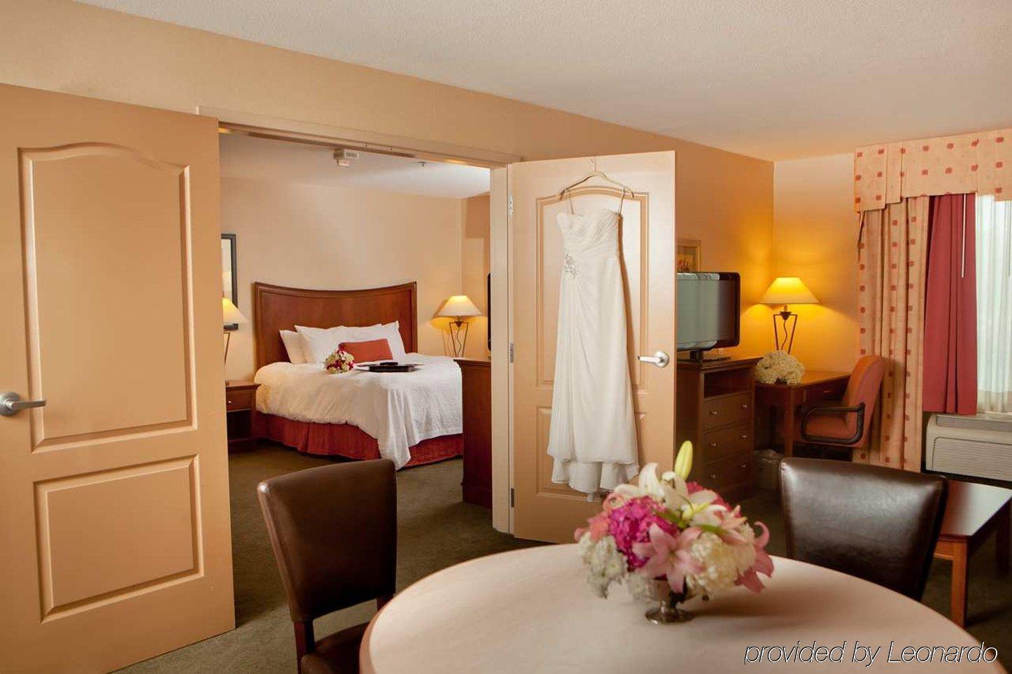 Hampton & Hotel 3*
