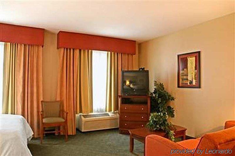 Hotel Hampton &